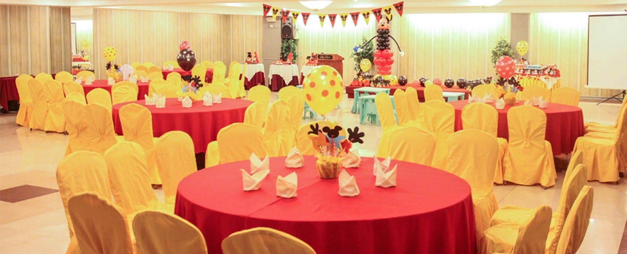 โรงแรมดีลักซ์ คากายันเดโอโร ภายนอก รูปภาพ